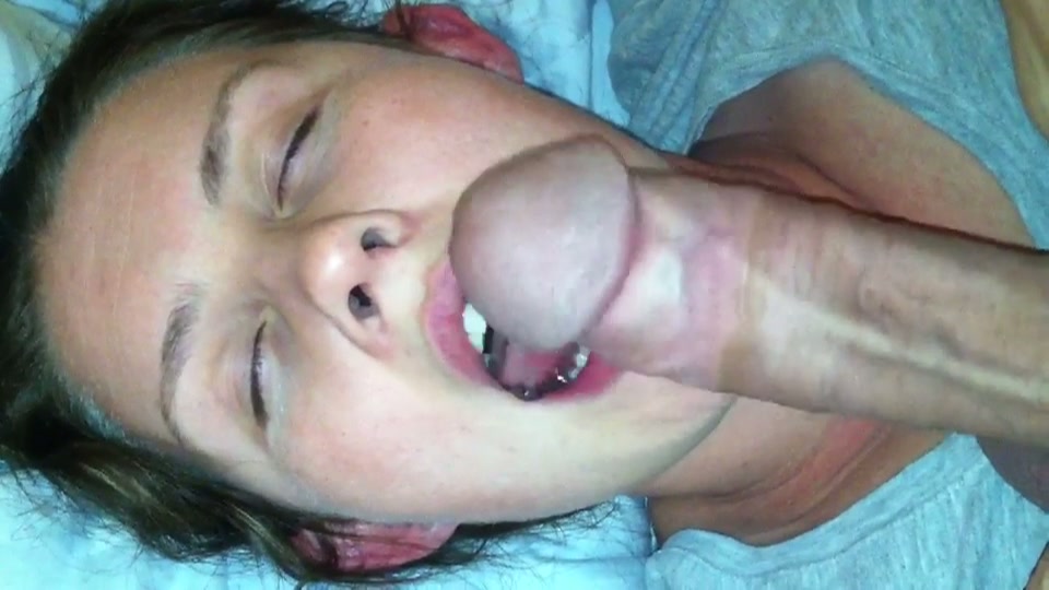 hij filmt hoe zijn buurmeisje zijn vol figuur lid likt 