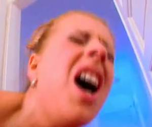 Een geile dame die niet van lullen kan afblijven